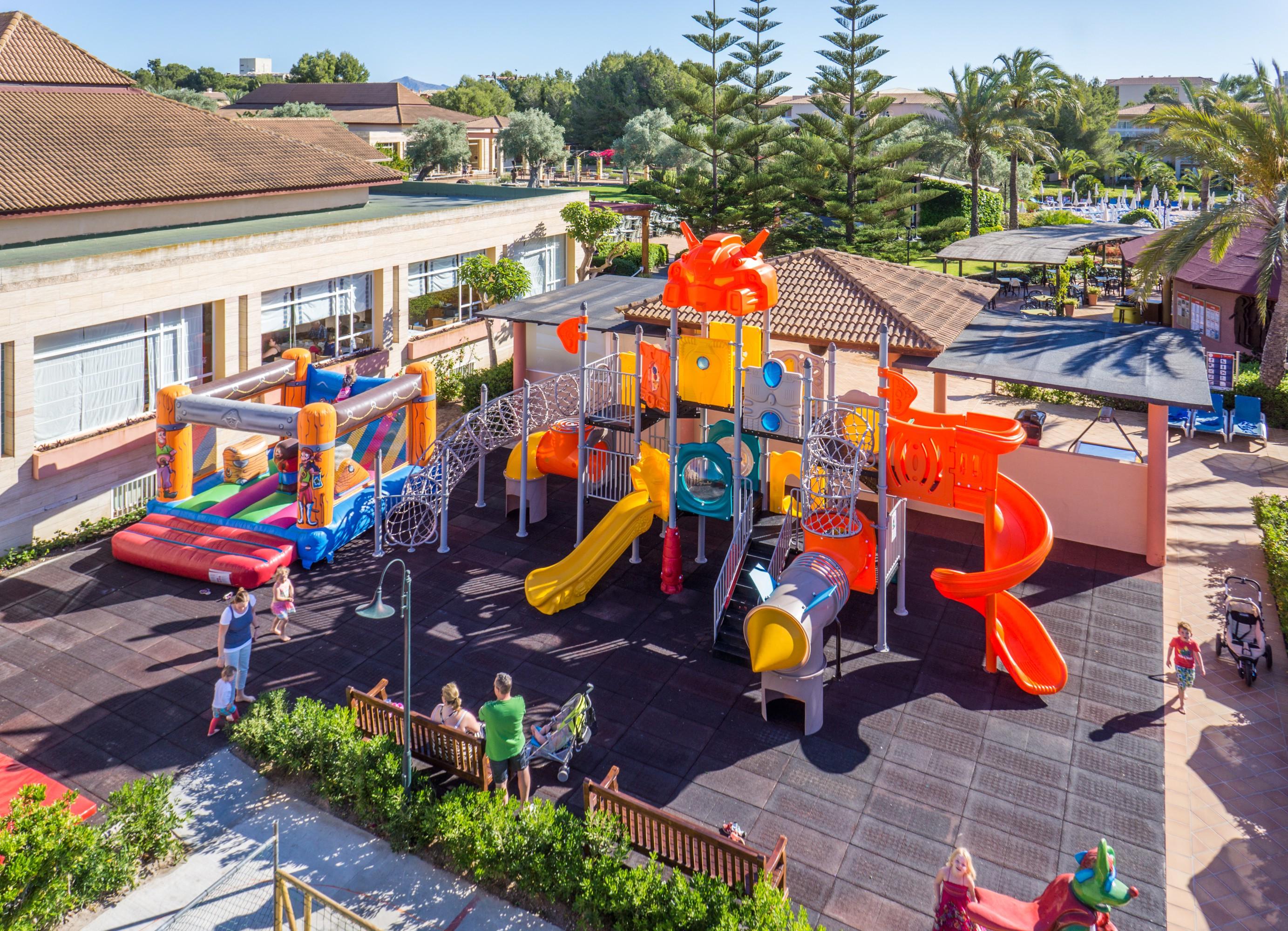 Aparthotel Zafiro Ca'n Picafort