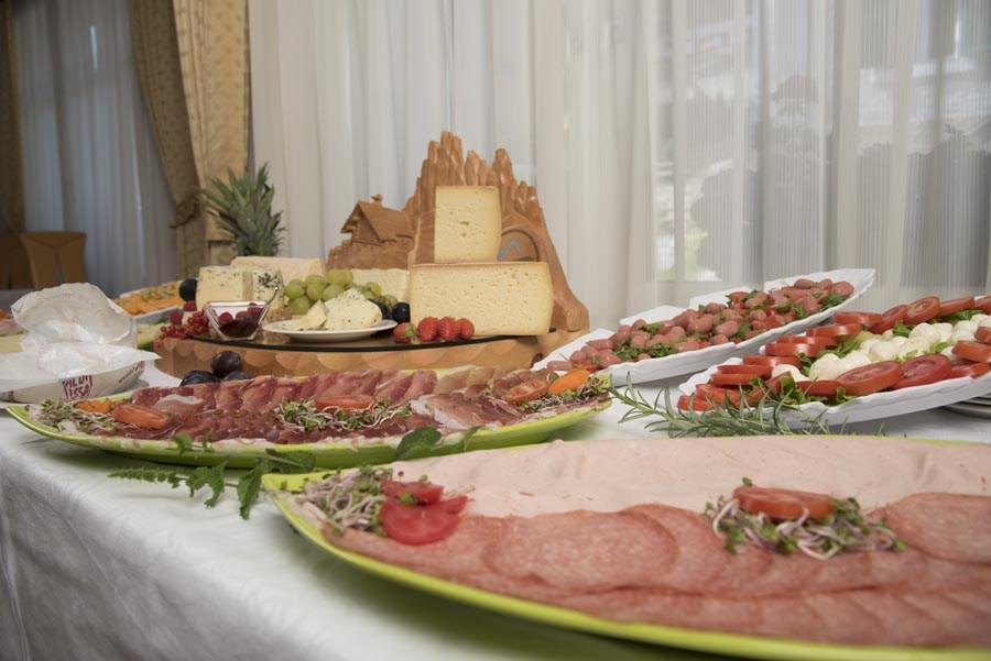 Sporthotel Enrosadira