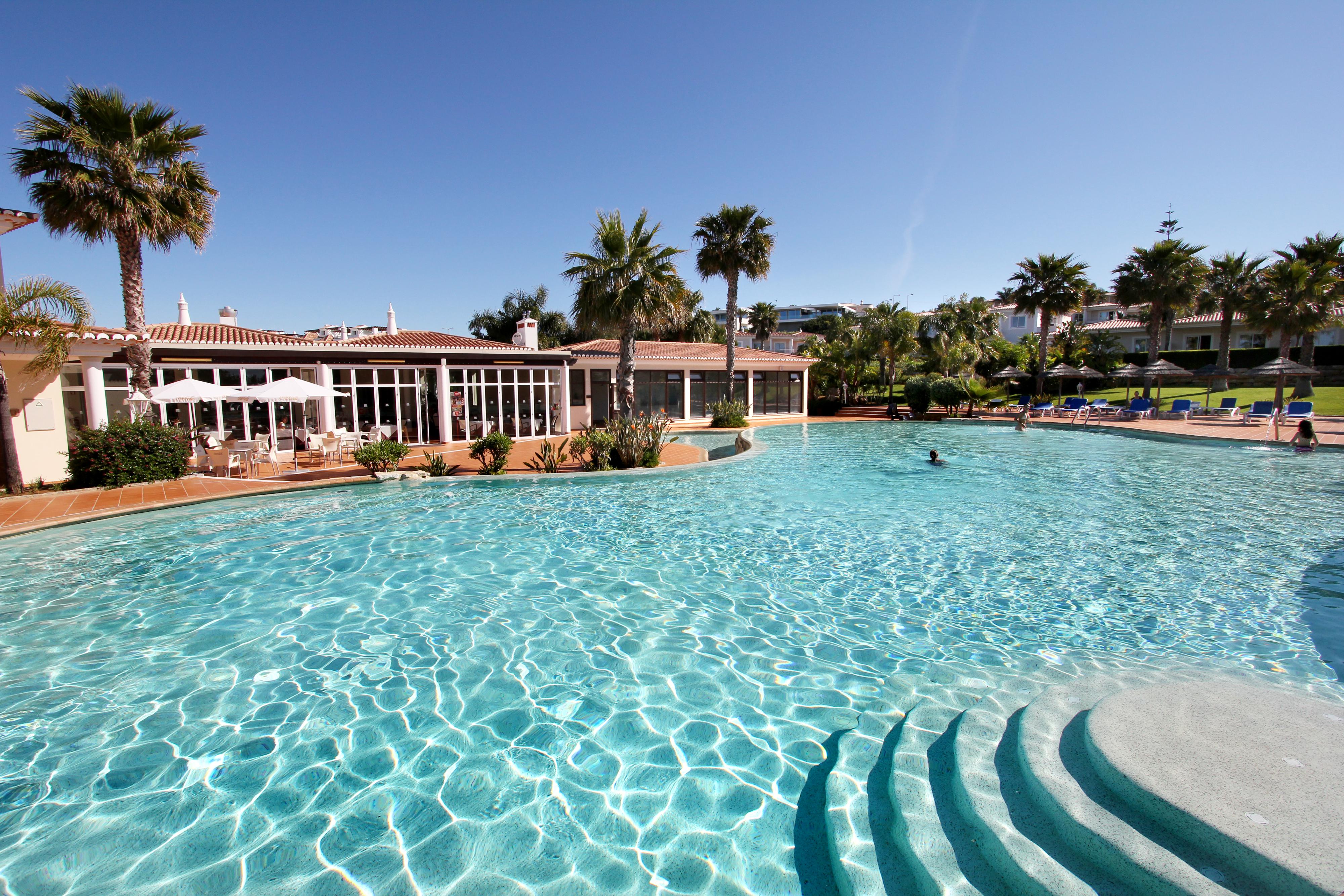 SunPlace Appt Clube Porto-Mos Beach Resort