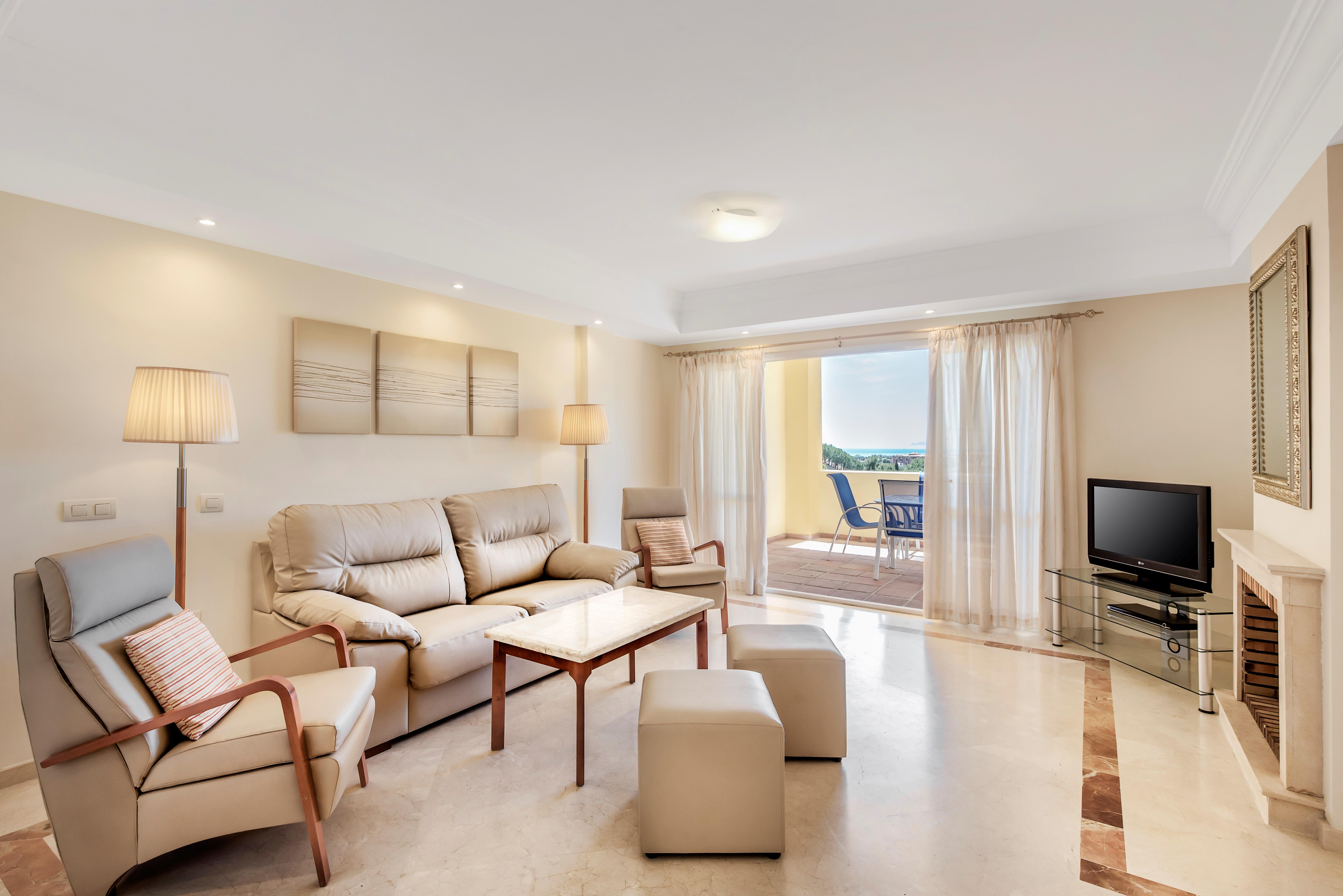 AT Colina del Paraiso - inclusief huurauto