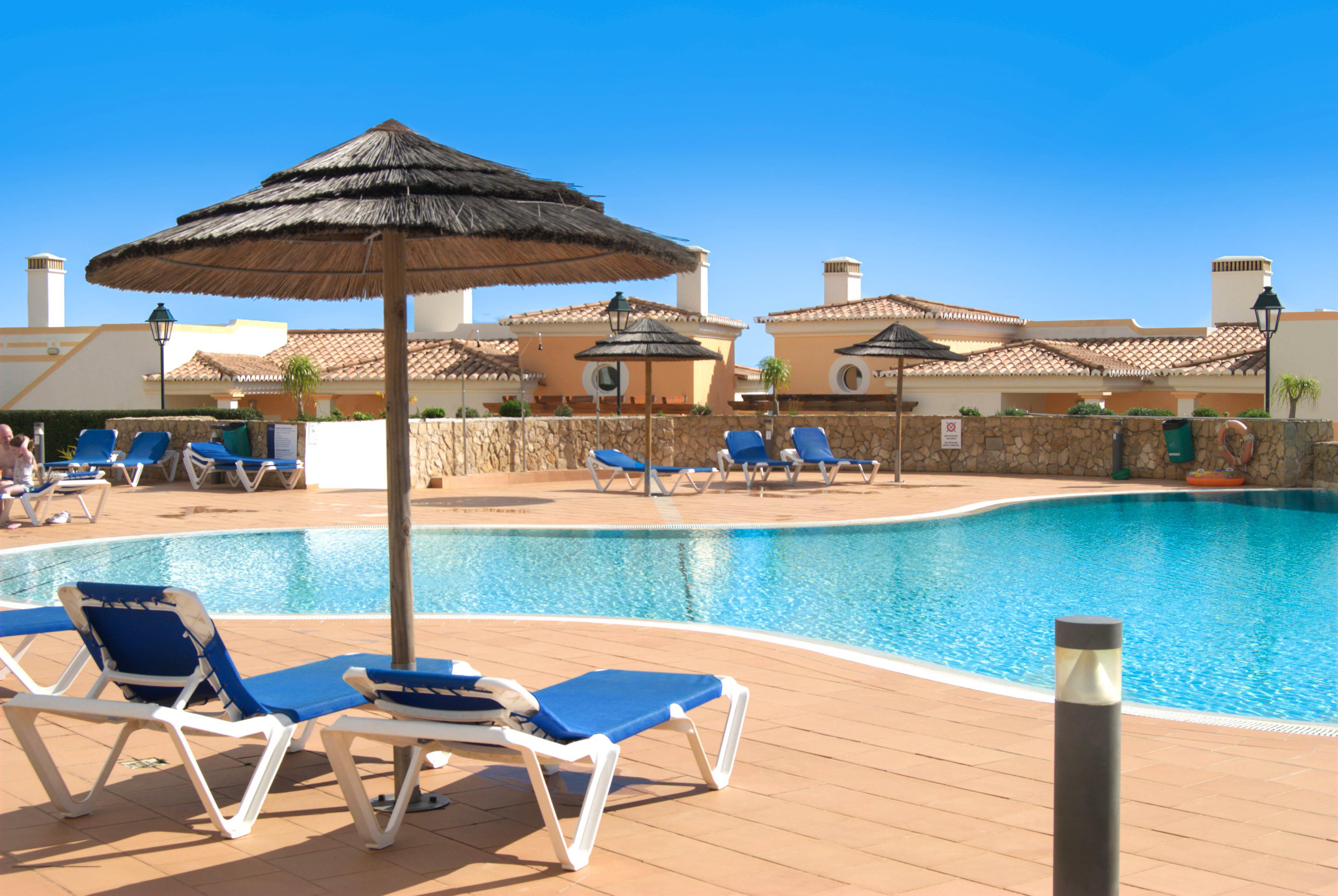 NAU Salema village - inclusief huurauto