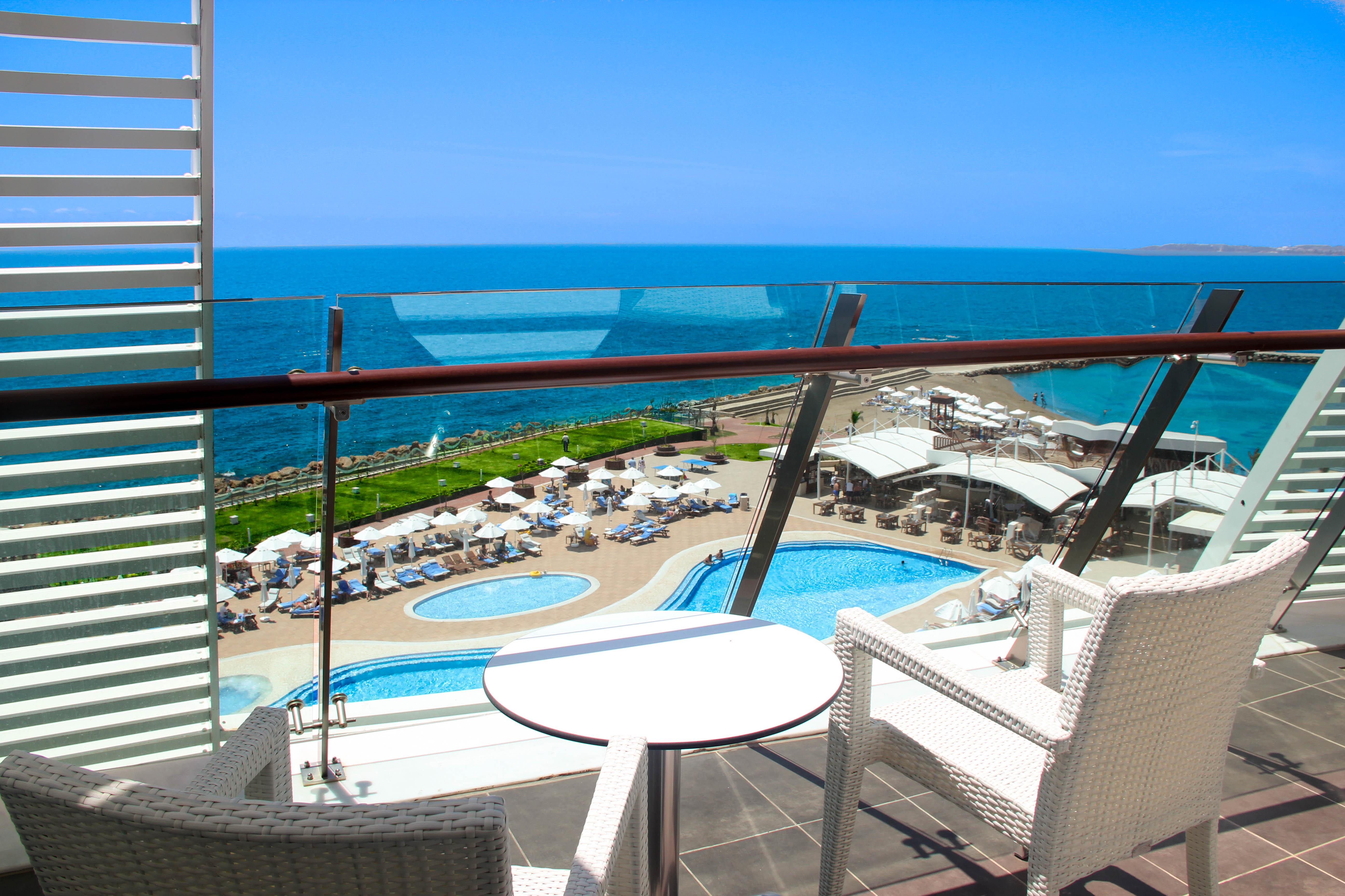 Hotel Gold Island Selected