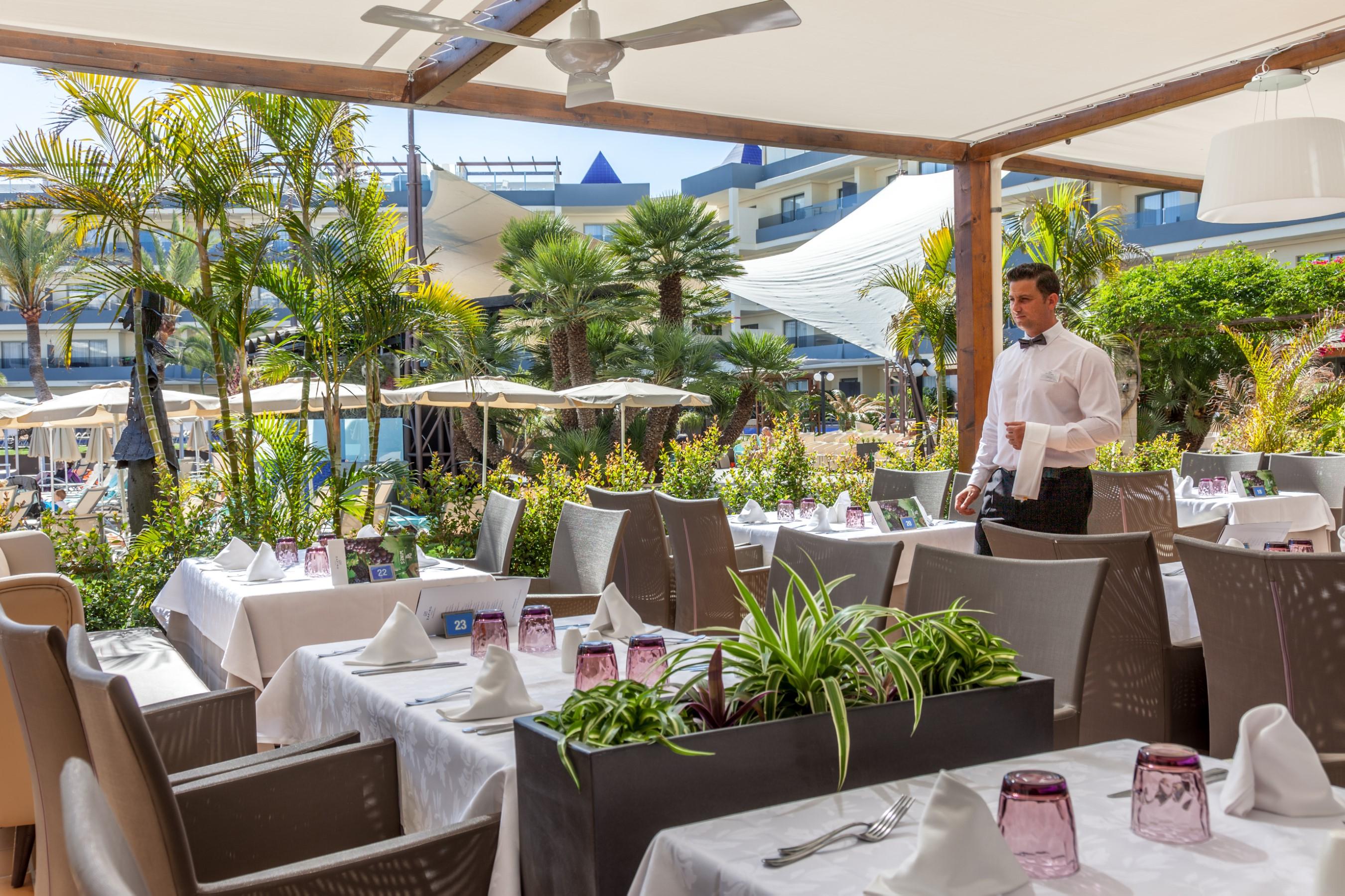 Zafiro Palmanova & Spa