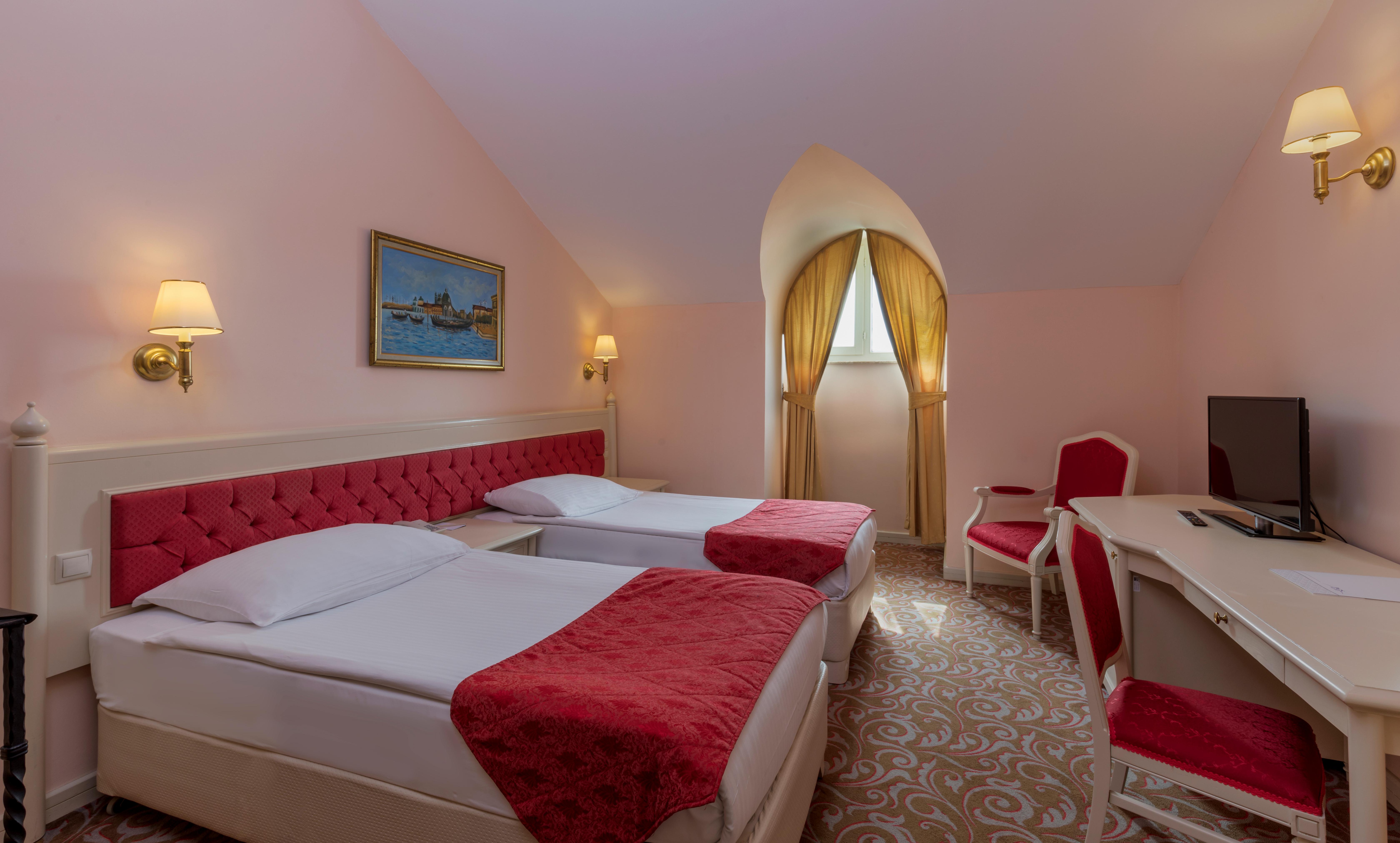 Hotel Kremlin Palace