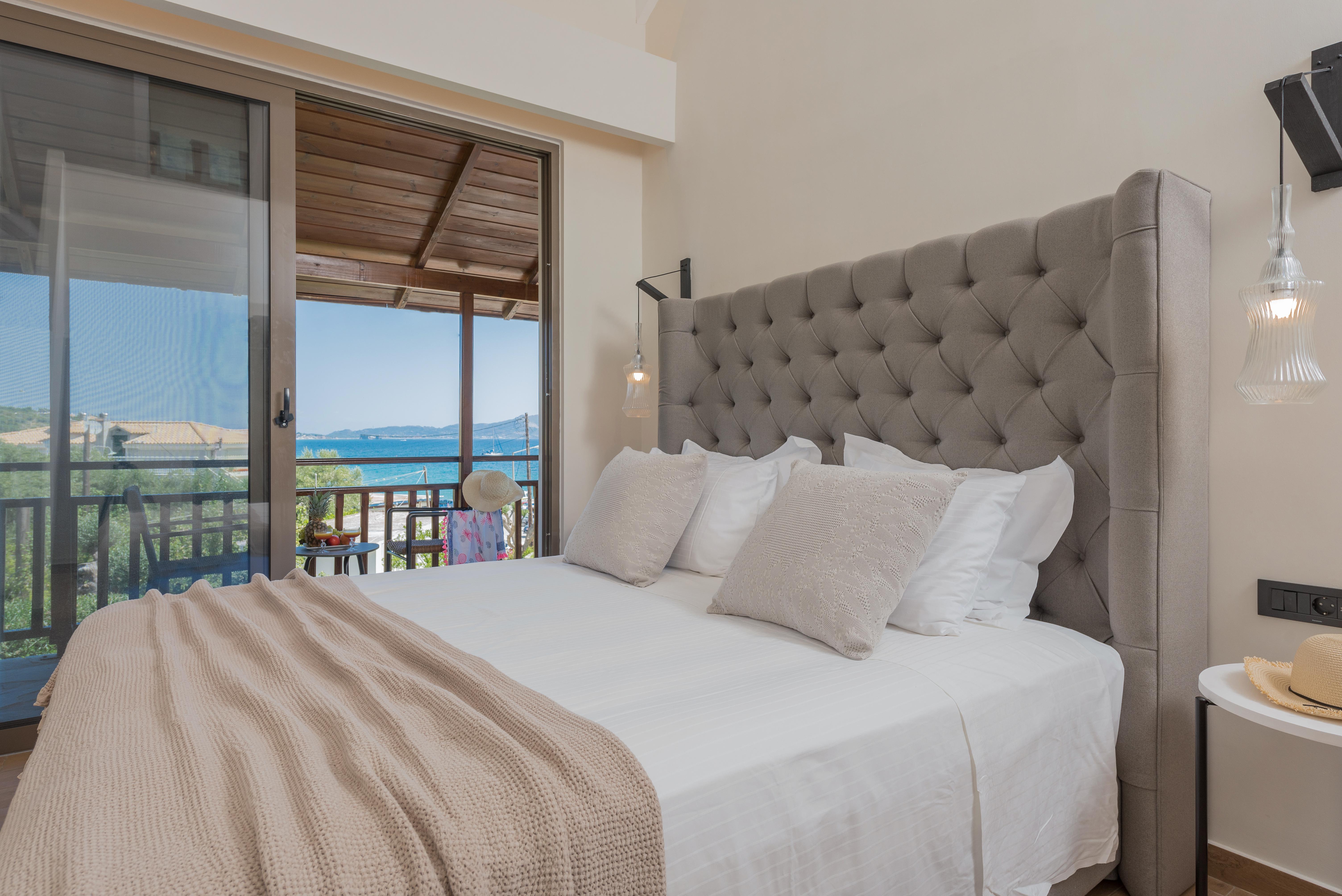 Eptanisos Beachfront Suites