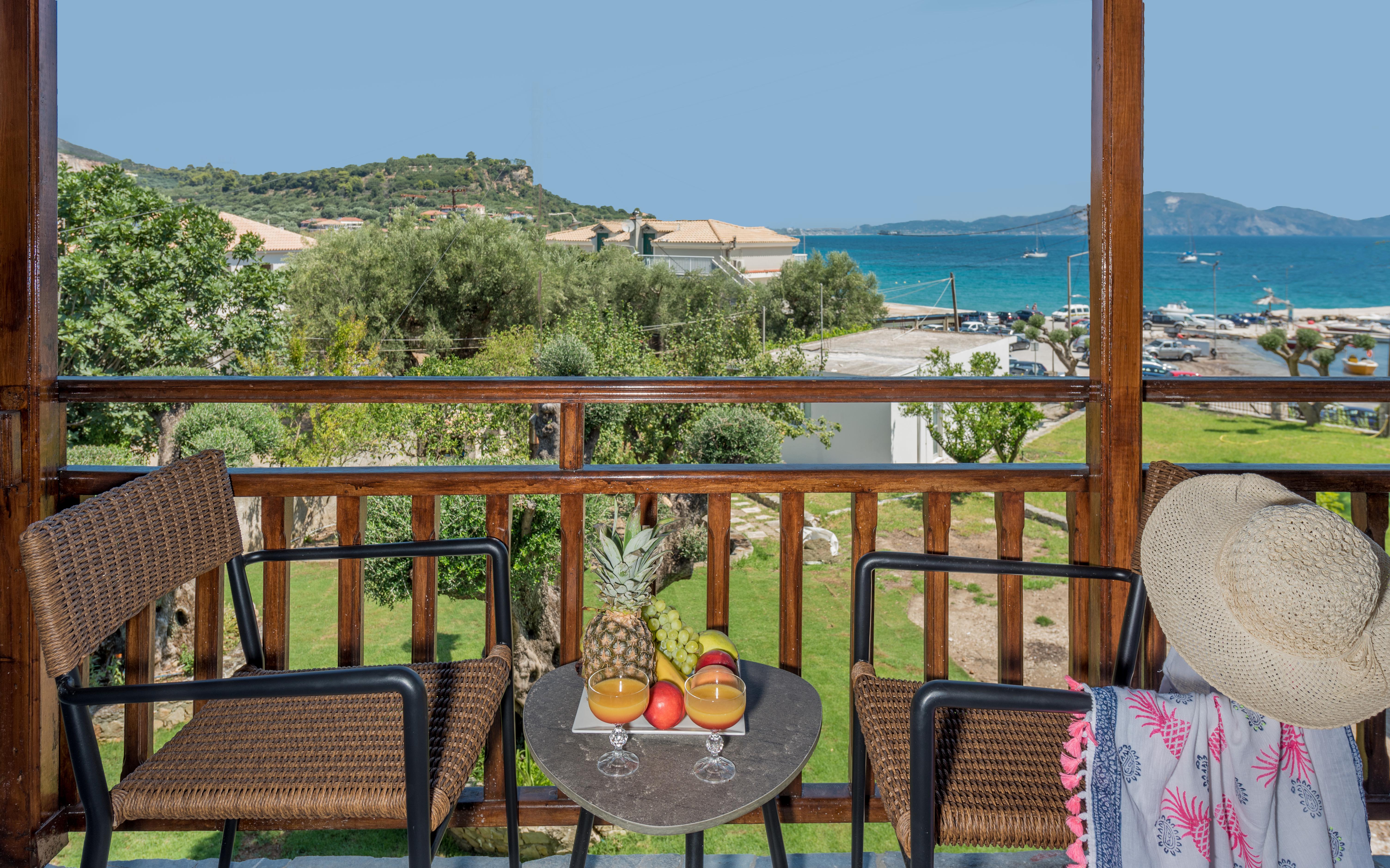 Eptanisos Beachfront Suites