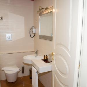 Hotel Artemis Hotel Artemis