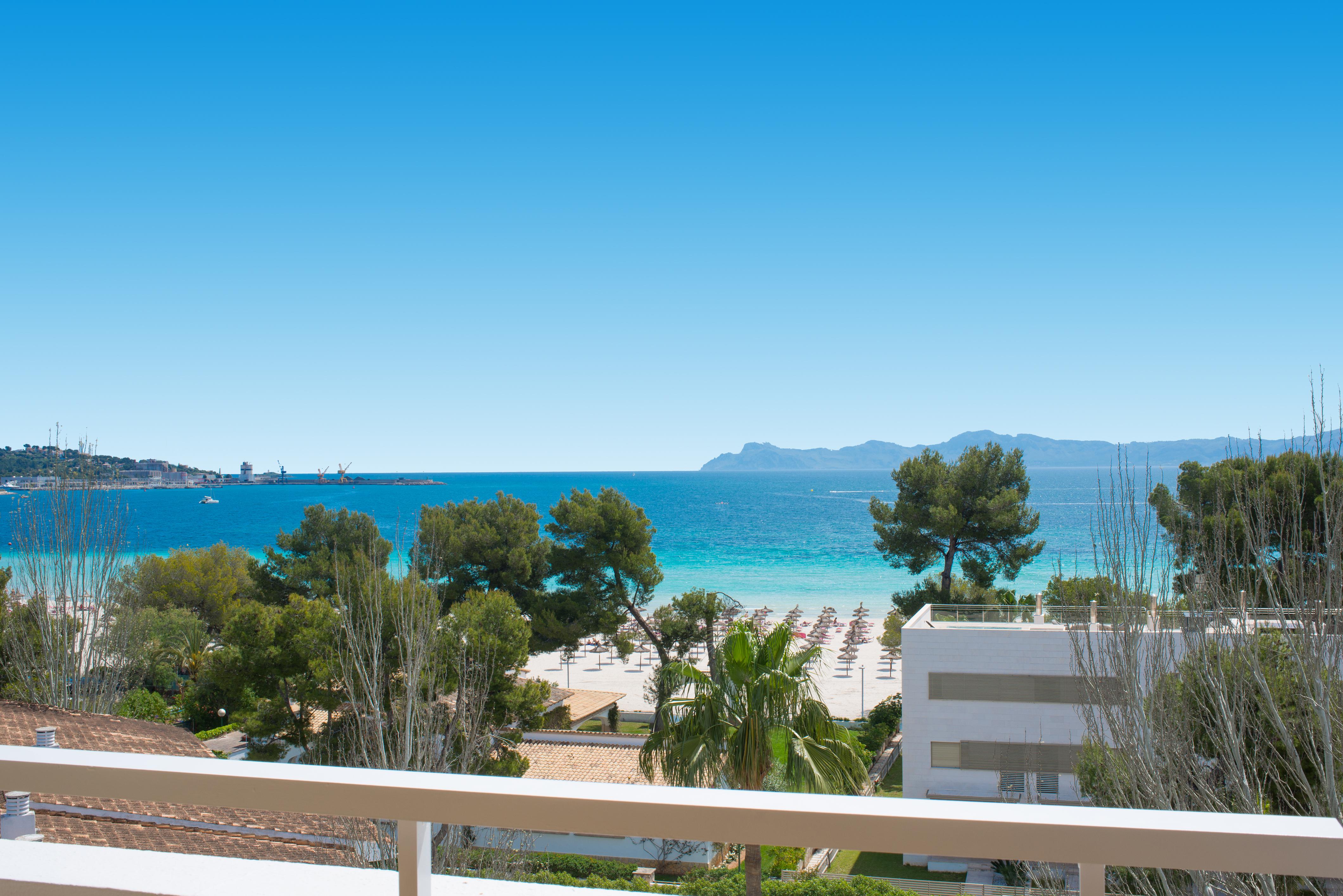 Iberostar Waves Ciudad Blanca