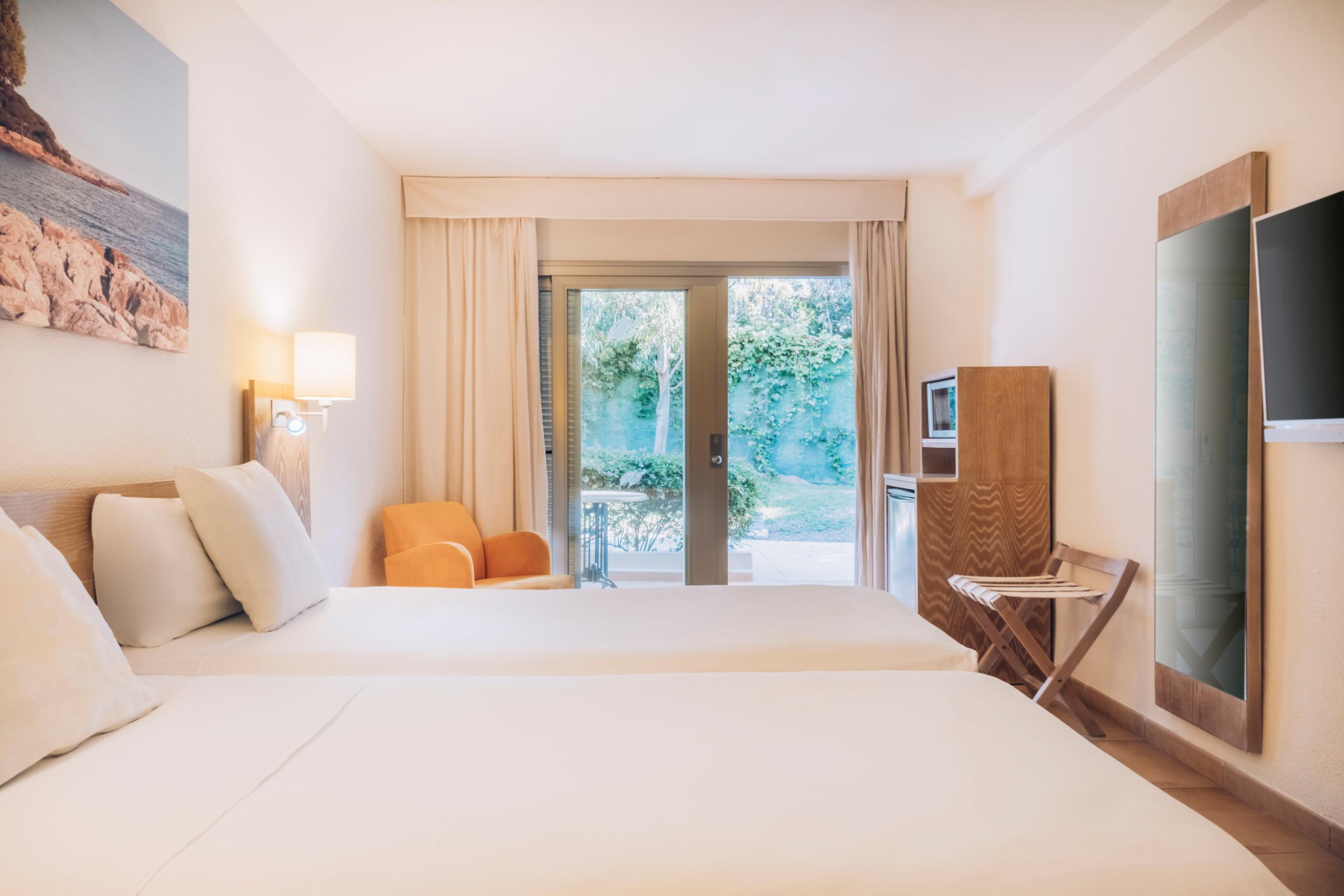 Iberostar Waves Pinos Park