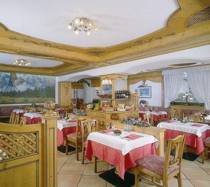 Hotel Alpina