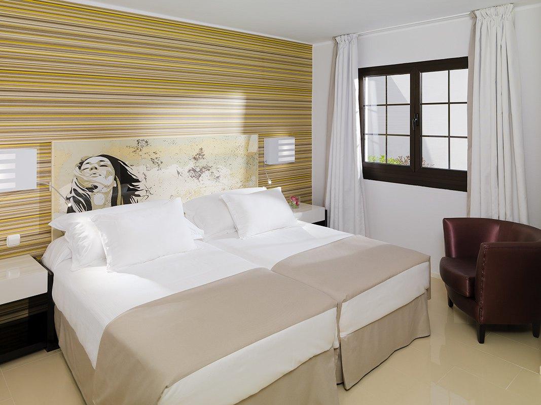 Hotel H10 White Suites - adults only