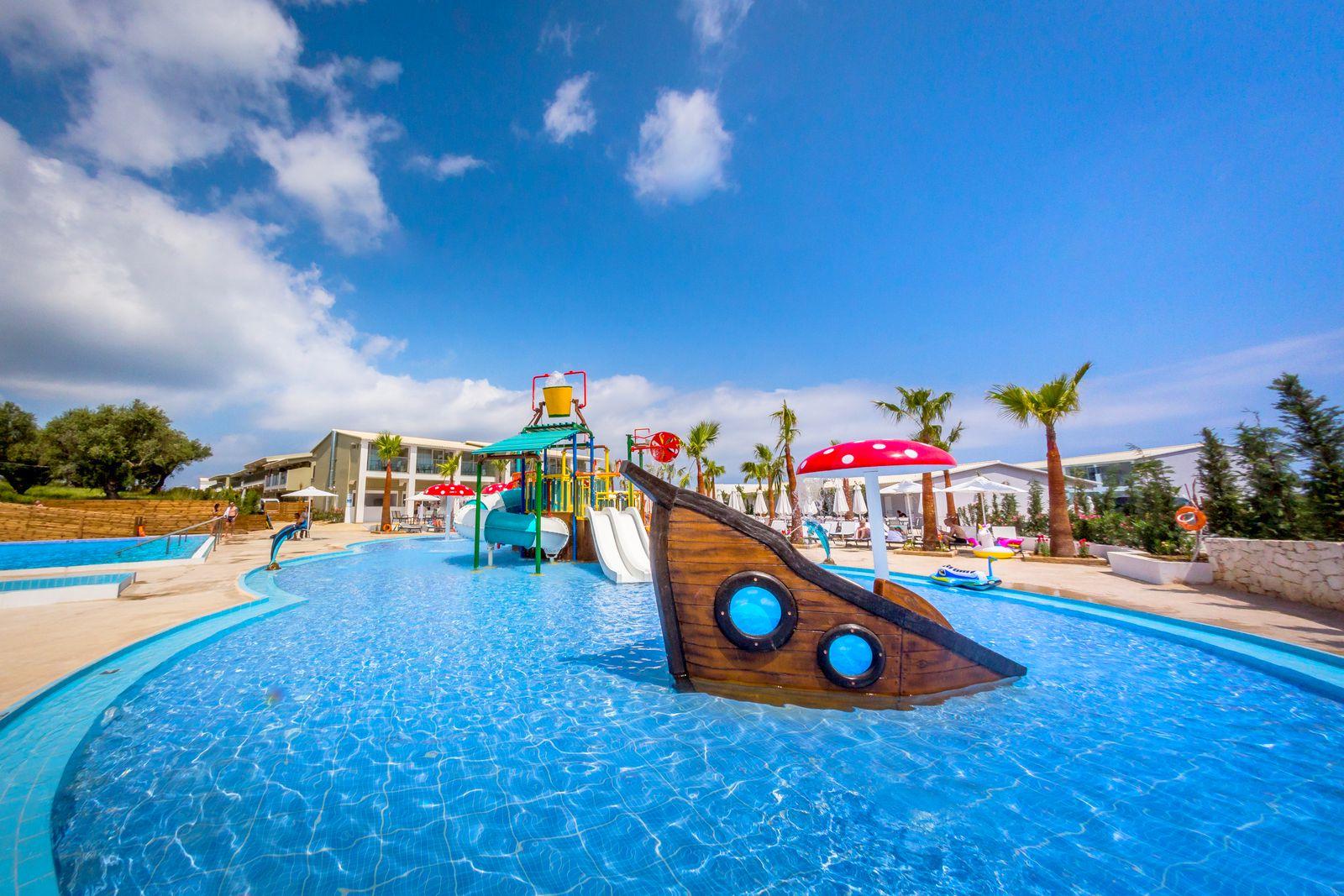 Caretta Paradise Hotel & Waterpark