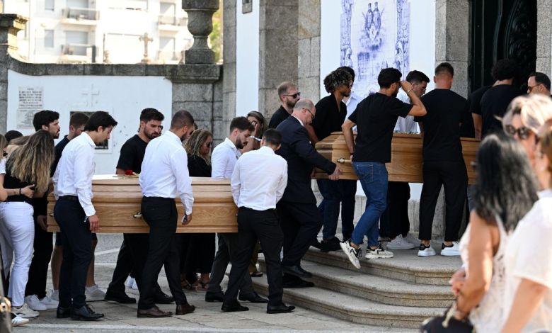 Diogo Jota funeral: Liverpool players, family pay respects Diogo Jota funeral: Liverpool players, family pay respects