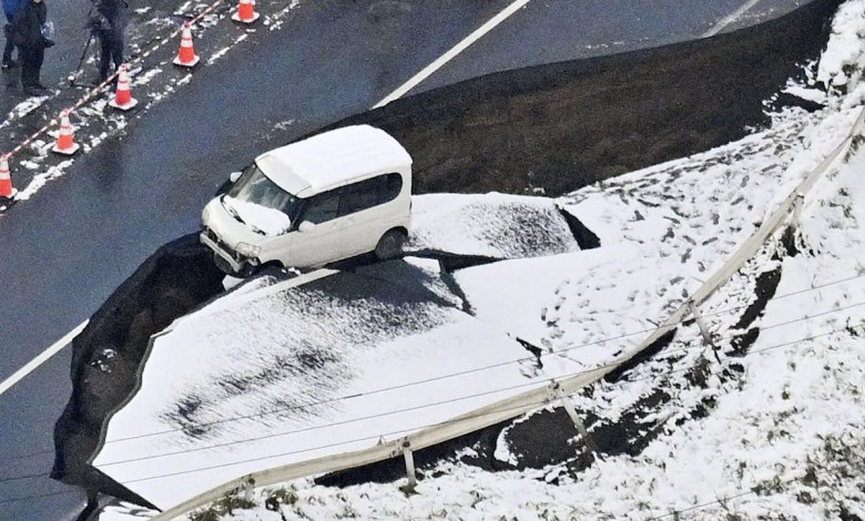 Japan assesses damage from 7.5 magnitude quake that injured 33 Japan assesses damage from 7.5 magnitude quake that injured 33