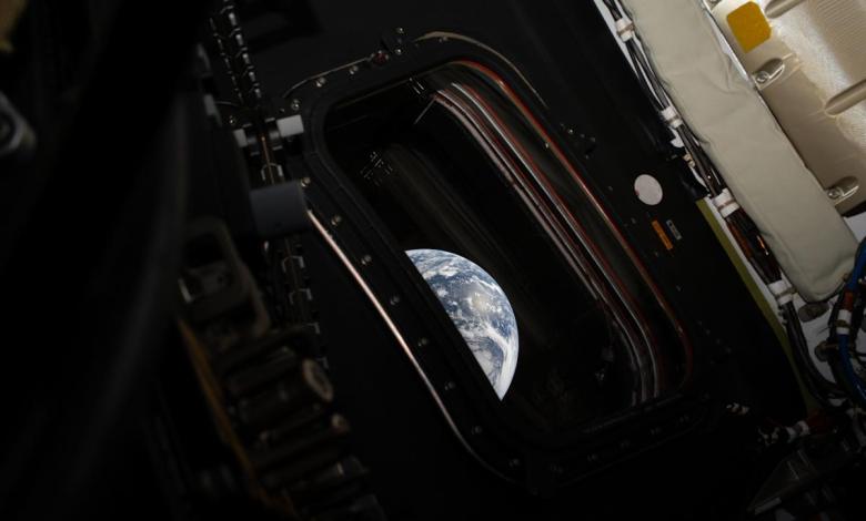 The Artemis II crew snapped some mesmerizing photos of Earth The Artemis II crew snapped some mesmerizing photos of Earth
