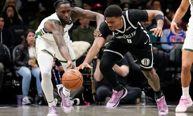 Liddell scores a career-high 21 points to lead the Nets over the Bucks 96-90 Liddell scores a career-high 21 points to lead the Nets over the Bucks 96-90