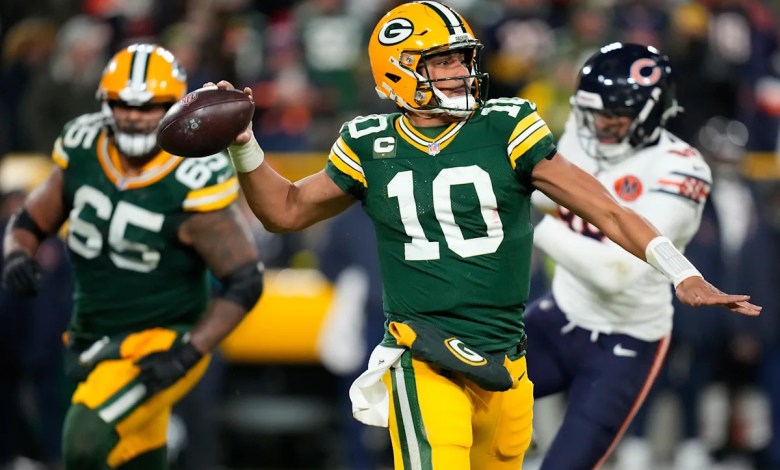Week 16 NFL against-the-spread picks, predictions for every game: Bears and Packers set for huge clash Week 16 NFL against-the-spread picks, predictions for every game: Bears and Packers set for huge clash