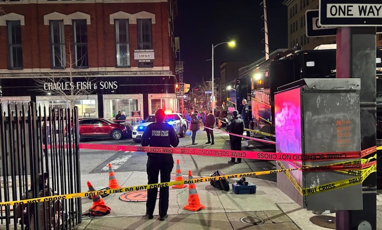 Man shot by Baltimore Police officer following Mount Vernon traffic stop Man shot by Baltimore Police officer following Mount Vernon traffic stop