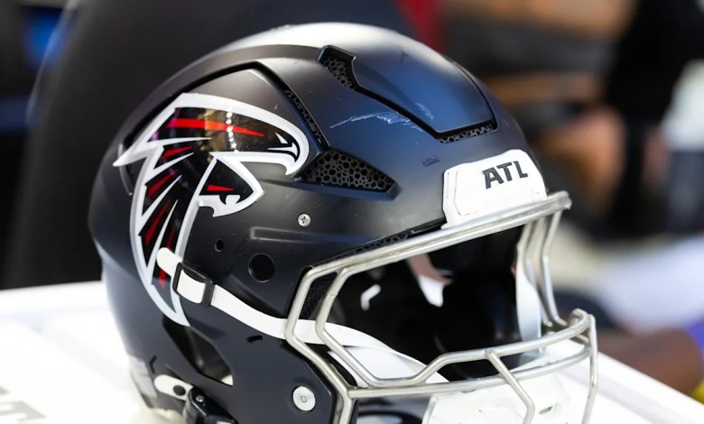 Falcons re-sign DL Elijah Garcia Falcons re-sign DL Elijah Garcia