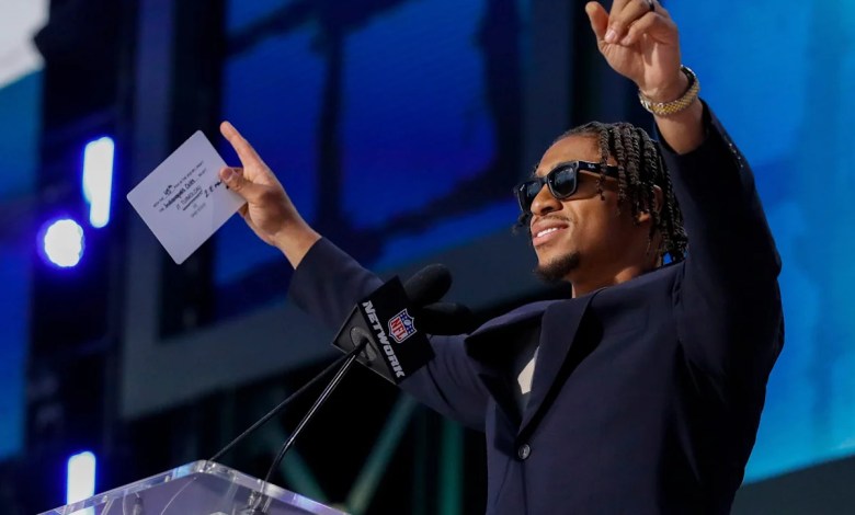 Which players are announcing 2026 NFL draft picks on Day 2? Which players are announcing 2026 NFL draft picks on Day 2?