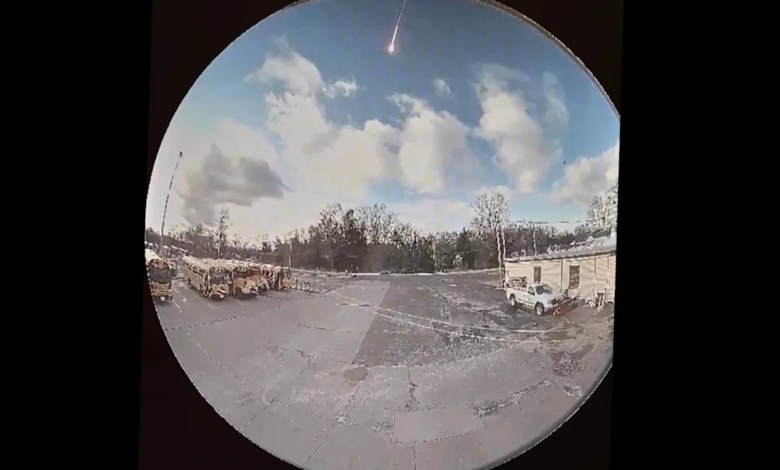 How common are fireballs streaking across the sky? How common are fireballs streaking across the sky?