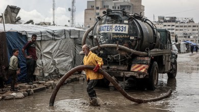 Displaced Palestinian families suffer as heavy rains flood Gaza tent camps Displaced Palestinian families suffer as heavy rains flood Gaza tent camps