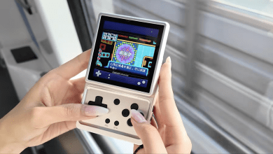 Retro handheld maker Anbernic’s latest device has a swiveling display Retro handheld maker Anbernic’s latest device has a swiveling display