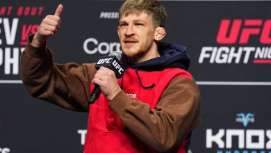 The Ariel Helwani Show | Arnold Allen, Lou DiBella in studio, Phil De Fries, On The Nose and more The Ariel Helwani Show | Arnold Allen, Lou DiBella in studio, Phil De Fries, On The Nose and more