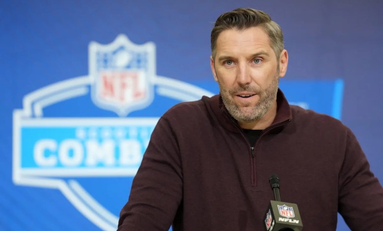 Commanders GM has huge praise for returning veteran offensive lineman Commanders GM has huge praise for returning veteran offensive lineman