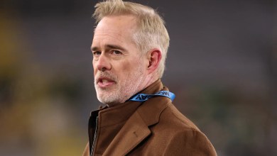 Joe Buck reveals black eye his makeup artist hid from ESPN cameras during Seahawks-49ers Joe Buck reveals black eye his makeup artist hid from ESPN cameras during Seahawks-49ers