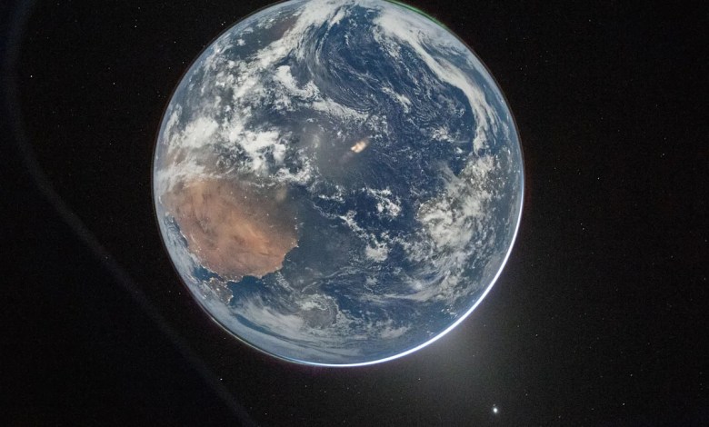 Artemis II’s moon-bound astronauts capture Earth’s brilliant blue beauty as they leave it behind Artemis II’s moon-bound astronauts capture Earth’s brilliant blue beauty as they leave it behind