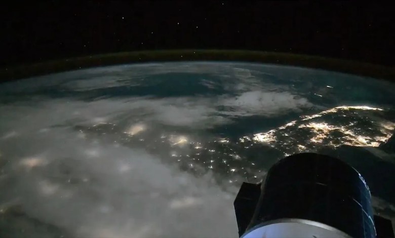 3 astronauts settle into their new life in orbit 3 astronauts settle into their new life in orbit