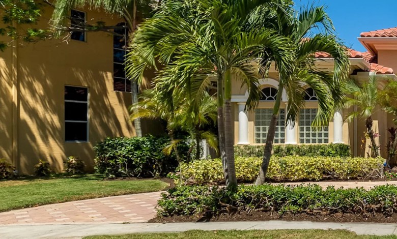 Homeowner outraged after discovering neighbor's destructive acts: 'You can sue' Homeowner outraged after discovering neighbor's destructive acts: 'You can sue'