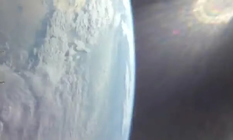 Artemis 2 astronauts head for the moon after make-or-break engine burn (video) Artemis 2 astronauts head for the moon after make-or-break engine burn (video)