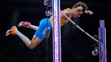 Duplantis breaks pole vault world record for 14th time to capture third world championship title Duplantis breaks pole vault world record for 14th time to capture third world championship title