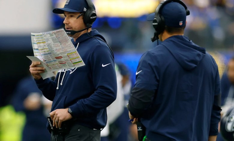 Seahawks OC Klint Kubiak to take either Raiders or Cardinals job Seahawks OC Klint Kubiak to take either Raiders or Cardinals job