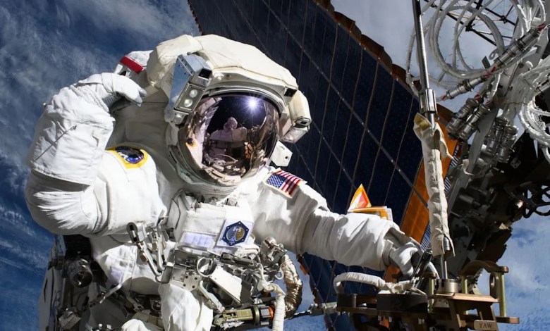 NASA postpones Jan. 8 spacewalk due to ‘medical concern’ with an astronaut NASA postpones Jan. 8 spacewalk due to ‘medical concern’ with an astronaut