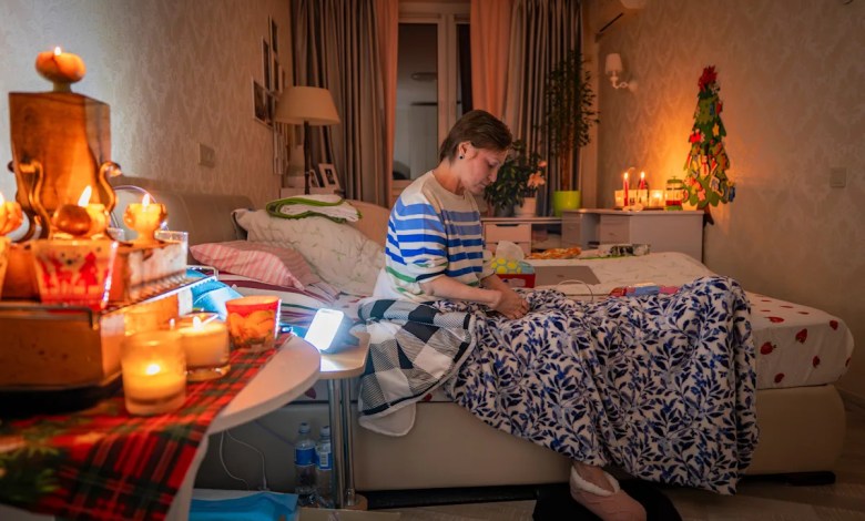 Freezing and in the dark, Kyiv residents are stranded in tower blocks as Russia targets power system Freezing and in the dark, Kyiv residents are stranded in tower blocks as Russia targets power system