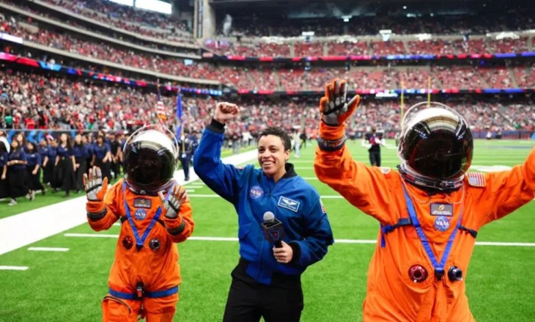 Houston Texans celebrate upcoming Artemis 2 mission Houston Texans celebrate upcoming Artemis 2 mission