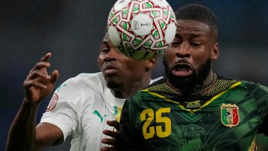 Senegal edges 10-man Mali to book Africa Cup semifinal Senegal edges 10-man Mali to book Africa Cup semifinal