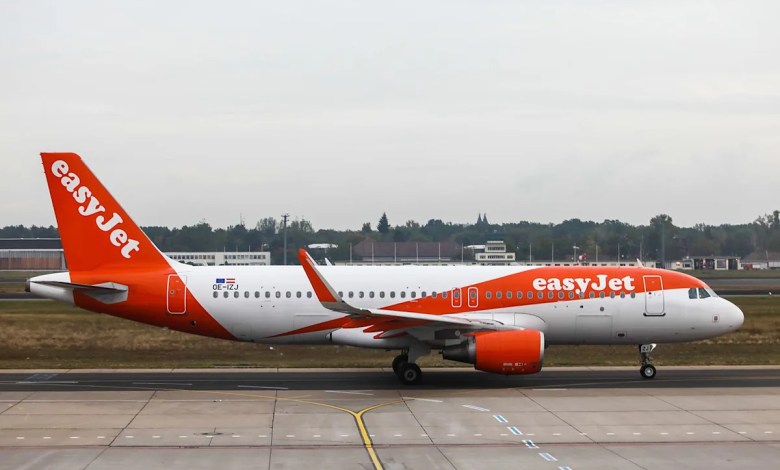 EasyJet Flight Has Scary Near Miss After Another Passenger Plane Allegedly Flies Within 10 Feet Above It EasyJet Flight Has Scary Near Miss After Another Passenger Plane Allegedly Flies Within 10 Feet Above It