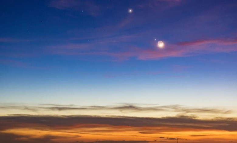 The moon and Jupiter steal the show after sunset on April 22 The moon and Jupiter steal the show after sunset on April 22