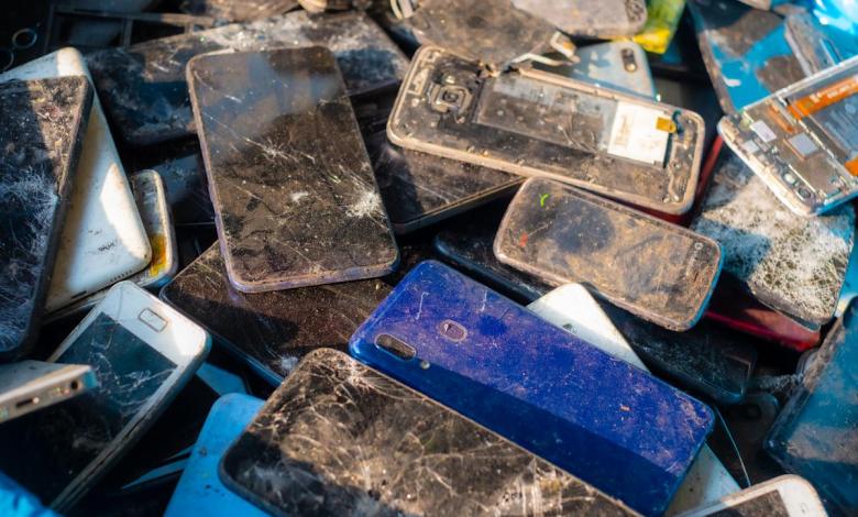 Trump Mobile’s T1 still doesn’t exist, but the company is now selling refurbished phones Trump Mobile’s T1 still doesn’t exist, but the company is now selling refurbished phones