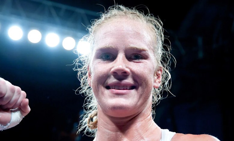 Paul vs. Chavez results: Holly Holm impresses in first boxing match in 12 years, wins easily Paul vs. Chavez results: Holly Holm impresses in first boxing match in 12 years, wins easily