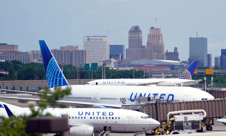 FAA investigating green laser pointed at plane near Newark Airport FAA investigating green laser pointed at plane near Newark Airport