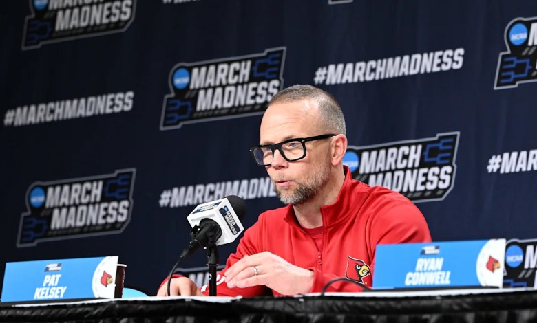 What Louisville coach Pat Kelsey said about Michigan State after loss What Louisville coach Pat Kelsey said about Michigan State after loss