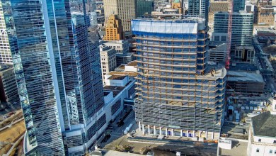 Northwestern Mutual former, current workers criticize company Northwestern Mutual former, current workers criticize company