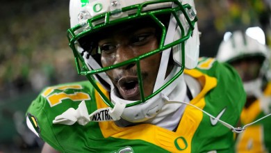 Catch or no catch? Oregon’s Jeremiah McClellan wows with one-handed grab pinned to helmet, but pass ruled incomplete Catch or no catch? Oregon’s Jeremiah McClellan wows with one-handed grab pinned to helmet, but pass ruled incomplete