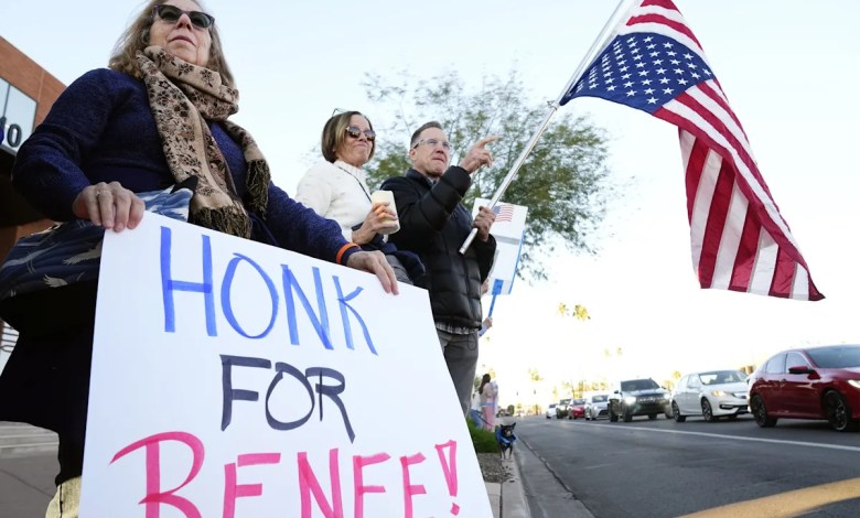 Scottsdale rallygoers honoring Renee Nicole Good demand justice Scottsdale rallygoers honoring Renee Nicole Good demand justice