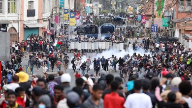 Madagascar’s Gen Z protesters clash with police as they call for president to step down Madagascar’s Gen Z protesters clash with police as they call for president to step down